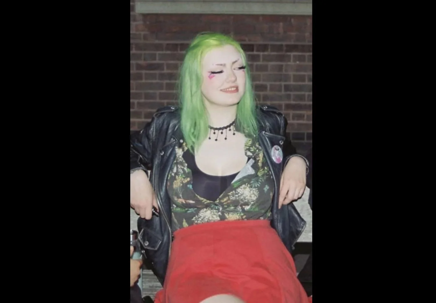 Busty Leicester lesbian needs cock image 4