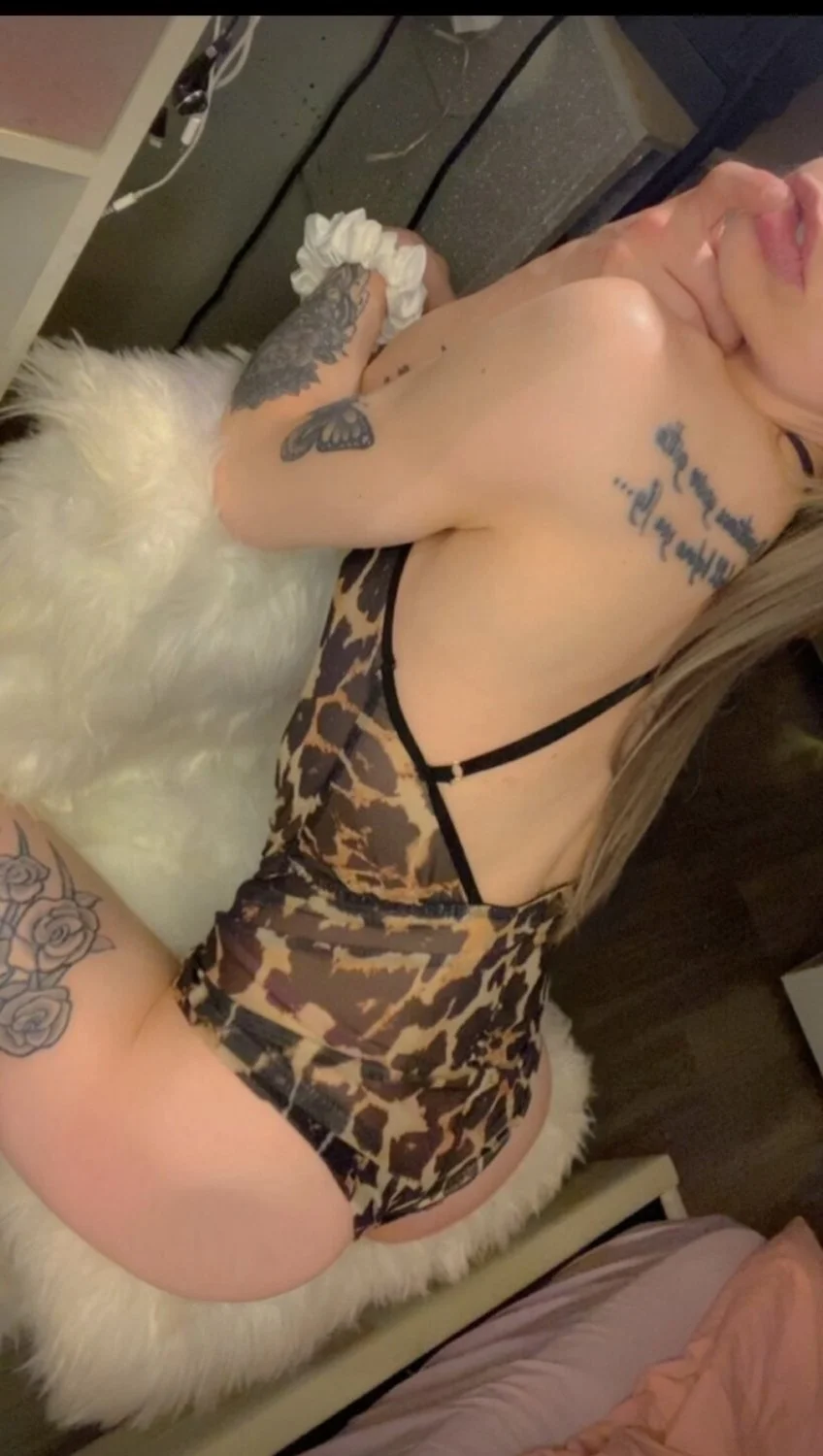 Sexy little slut image 28