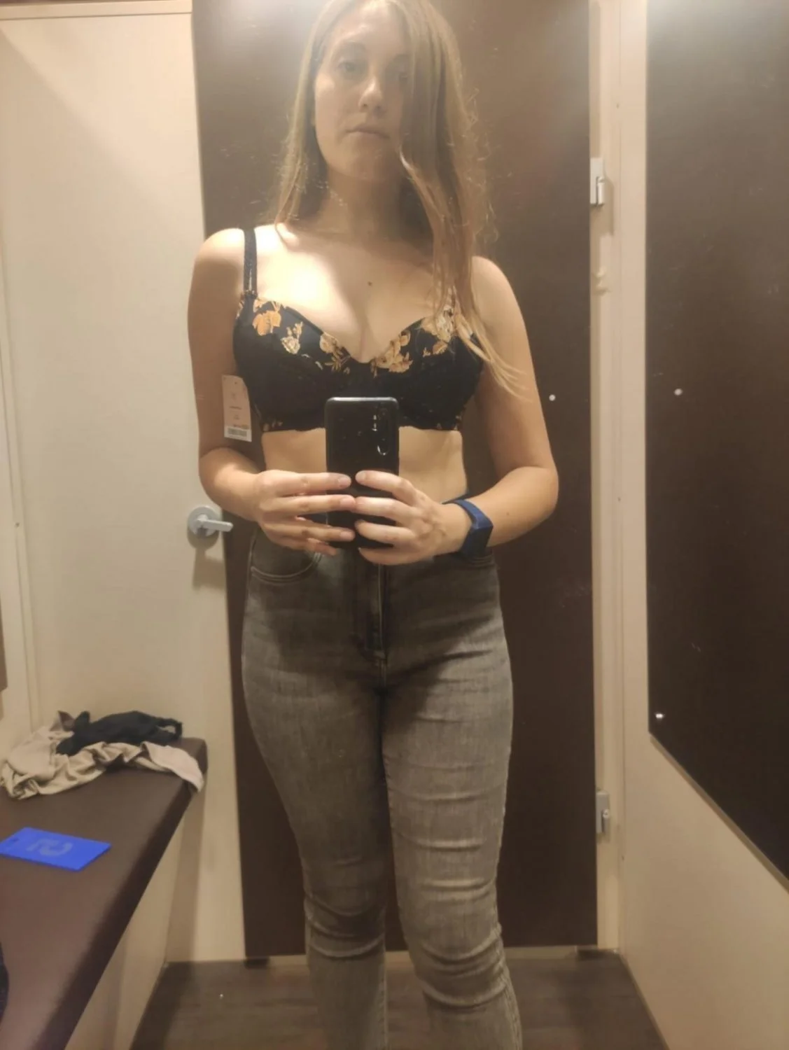 Red hot MILF with big tits image 20