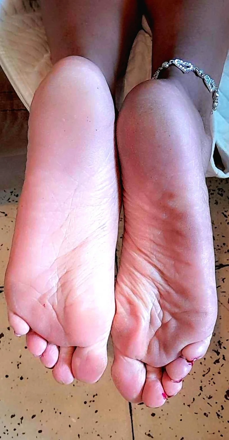 Fernanda sleeping footjob image 42