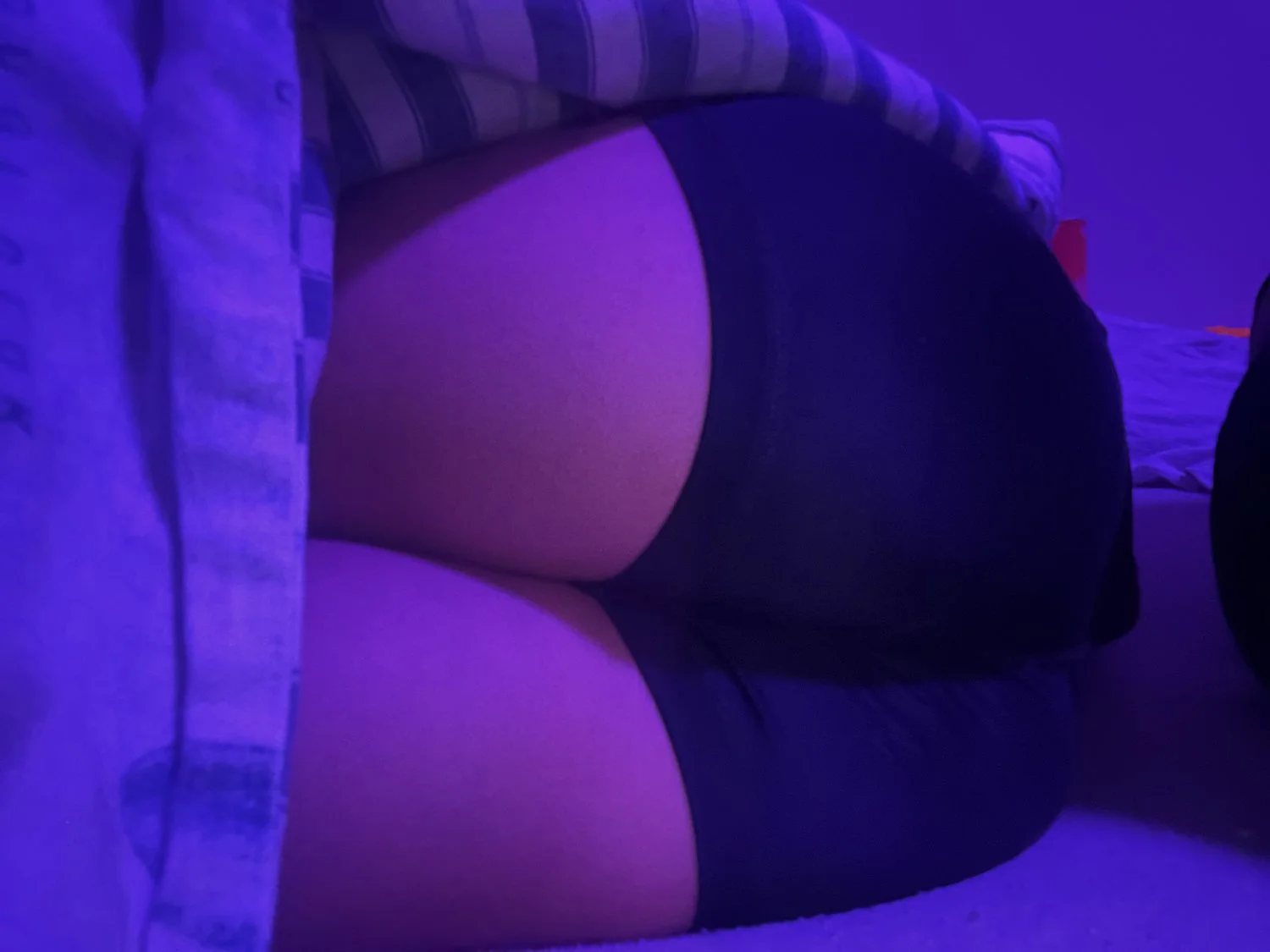 My hot sis main image