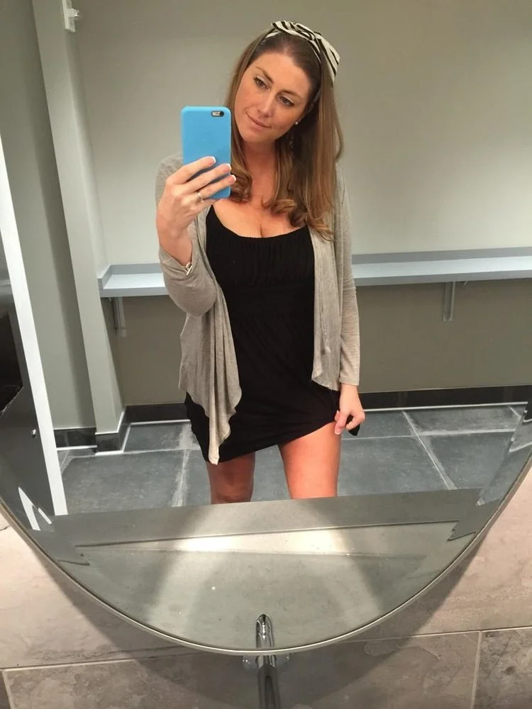Hot Webslut Haley image 18