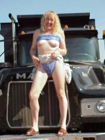 Linda image 10