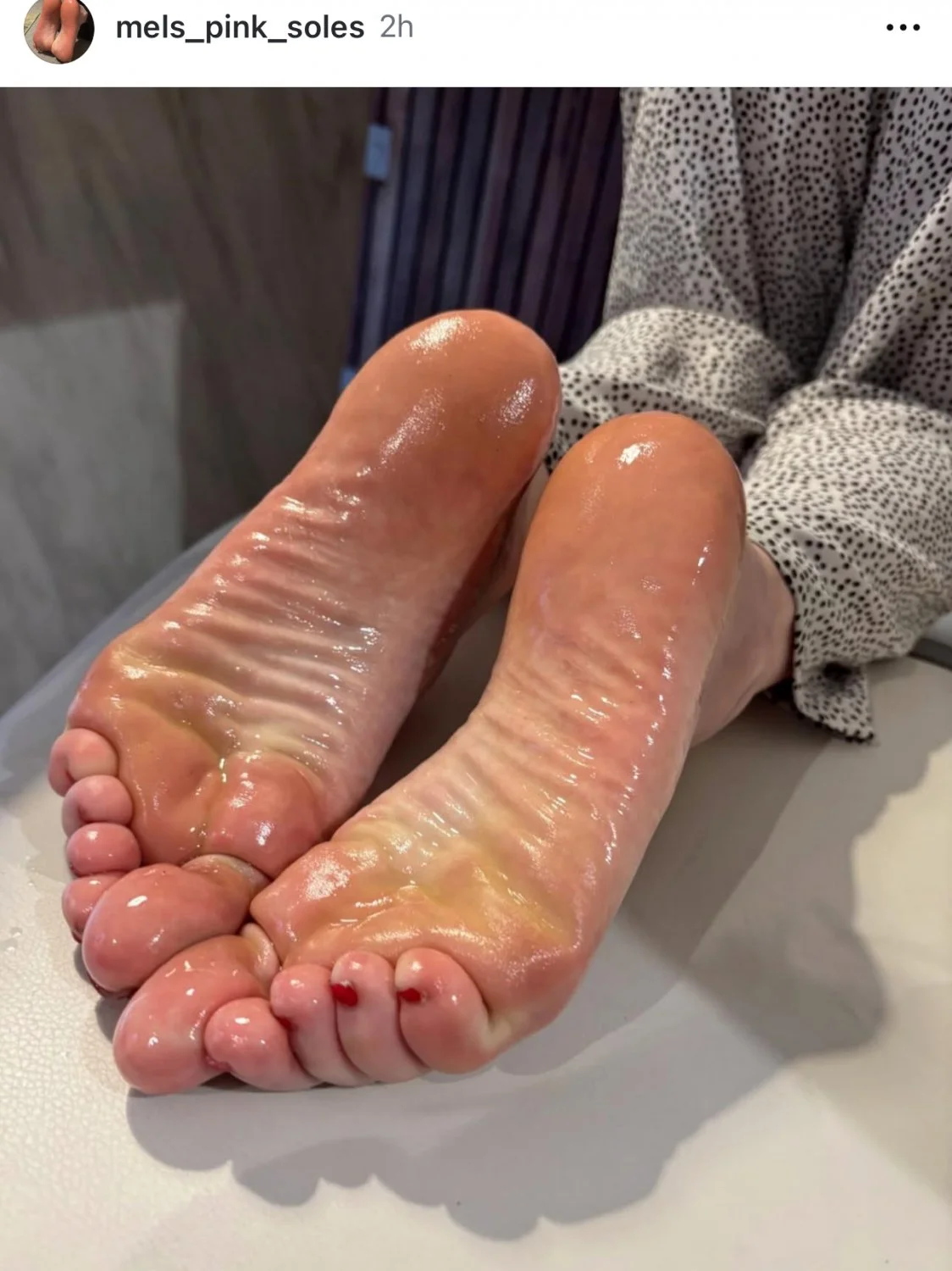 Insta @mels_pink_soles main image