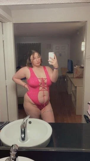 Bbw Snow bunny image 3