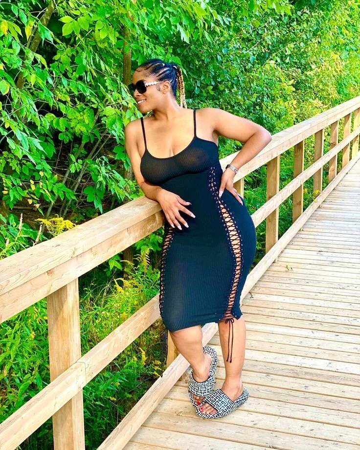 Jamaican 81 (thick milf) image 26