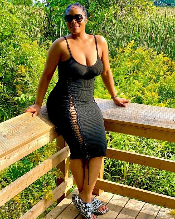 Jamaican 81 (thick milf) image 28
