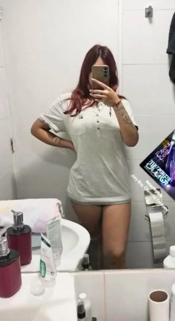 La zorra de Francisca Belen Guzman una perra chilena que es mamá soltera image 10
