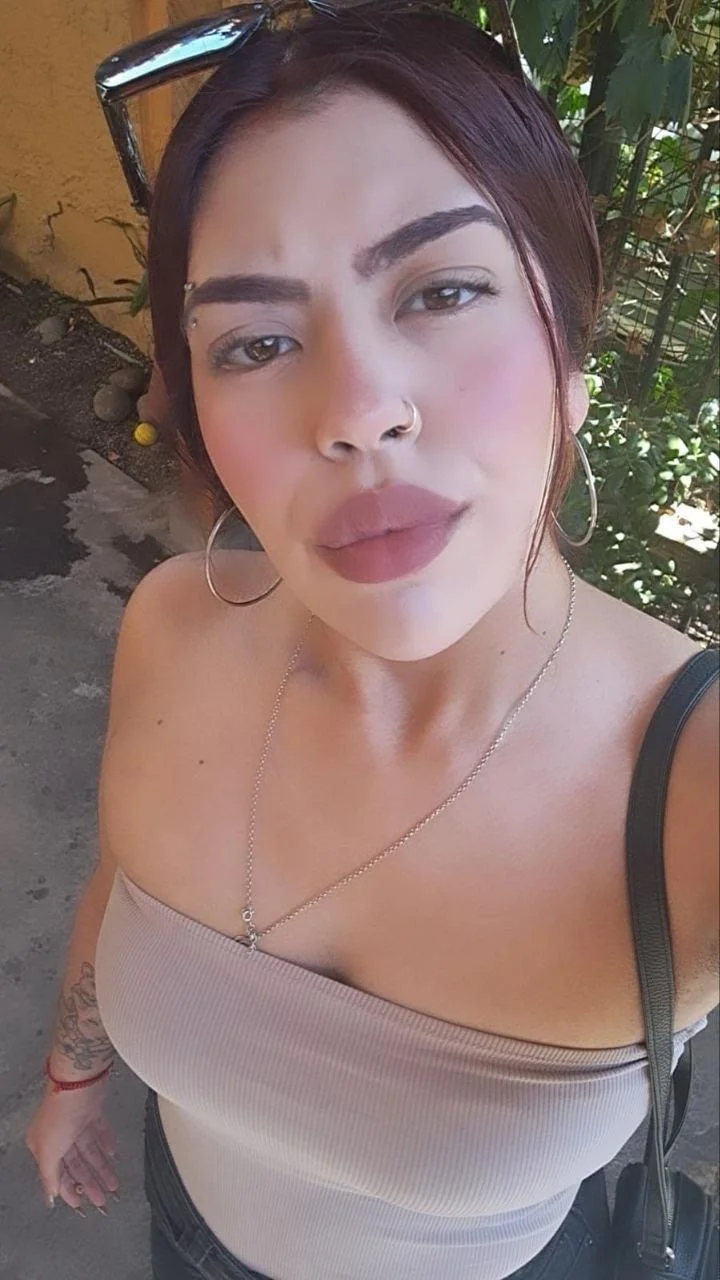 La zorra de Francisca Belen Guzman una perra chilena que es mamá soltera image 14
