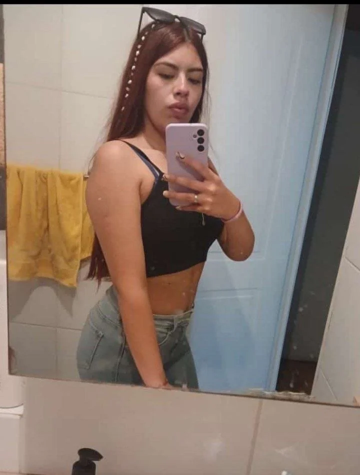 La zorra de Francisca Belen Guzman una perra chilena que es mamá soltera image 21