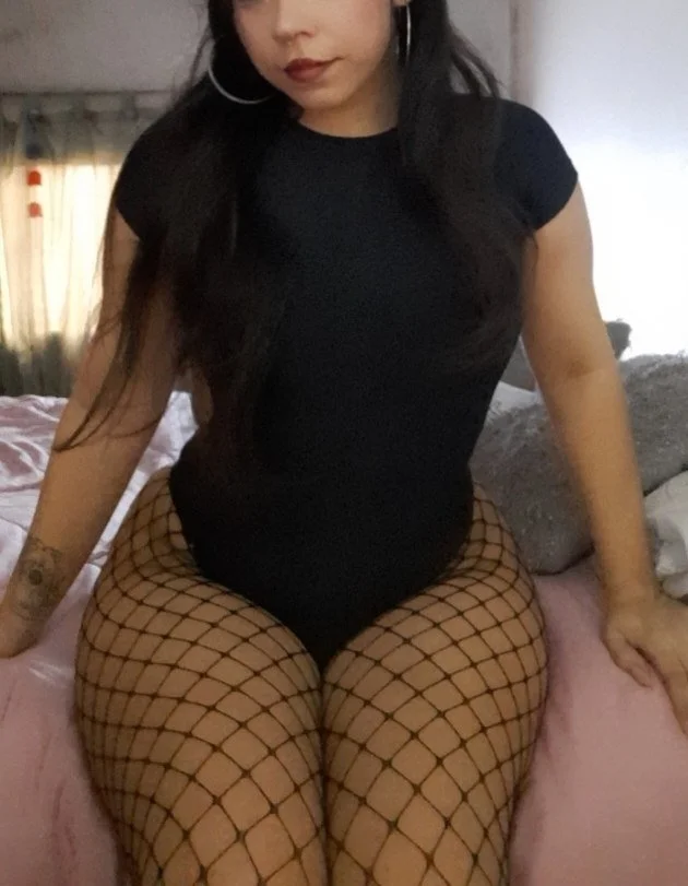 Cornudo exhibe a su novia puta image 6