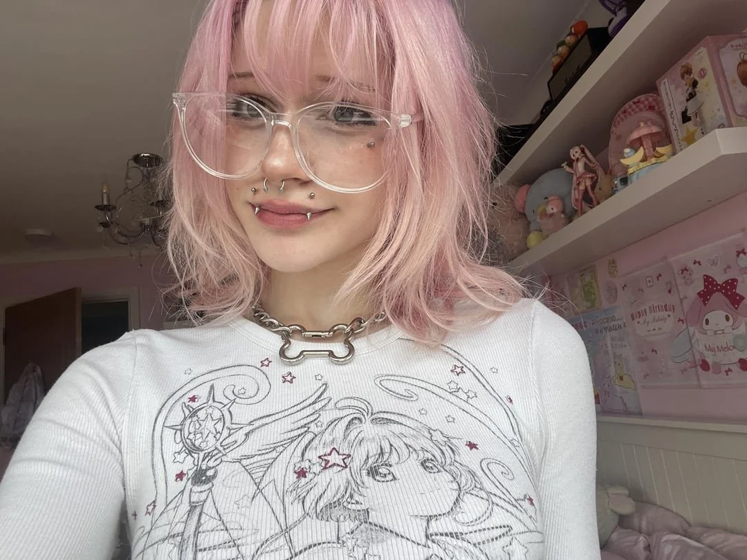Pastel goth slut selling her body image 10