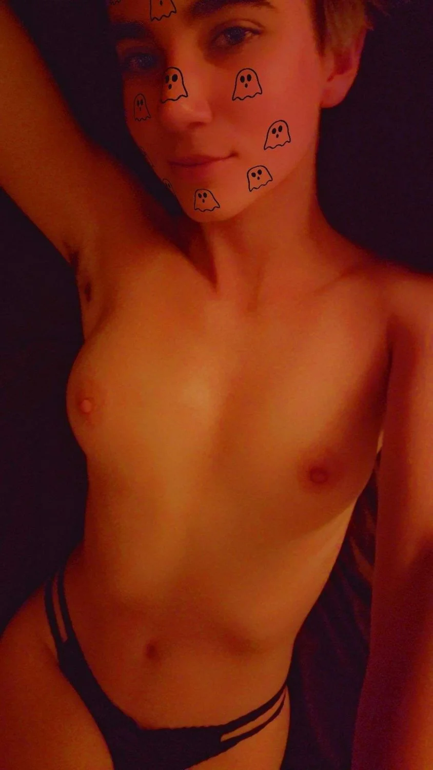 Lauren, 23 Arizona slut image 4