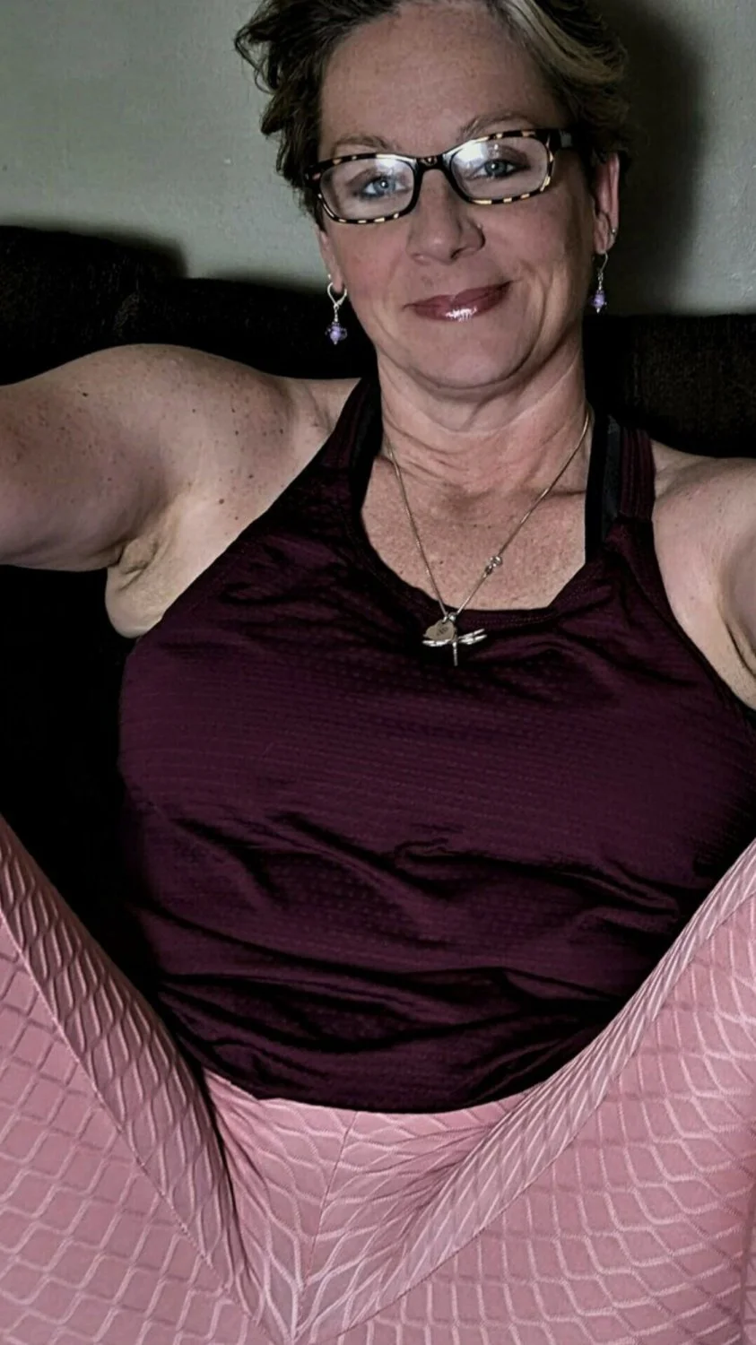 Pixie MILF tomboy. This whore likes to pump her cunt. So innocent looking tho 🤤🔥 image 28