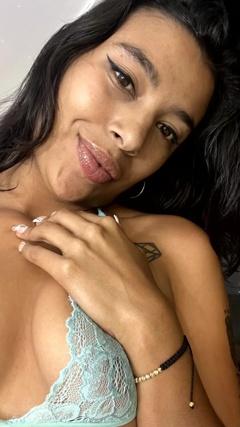 SAmantha cock sucker image 3