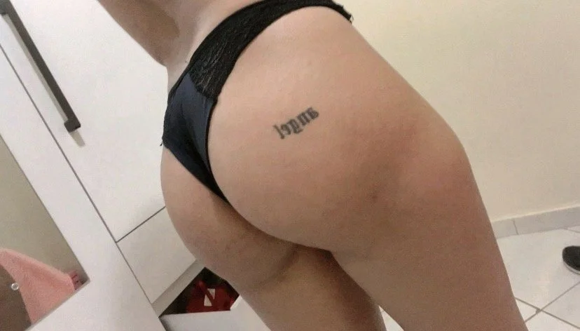 Seguidor pediu pra vazar ruiva peituda main image