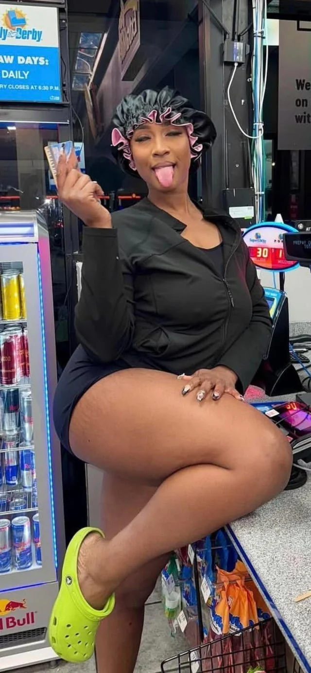 Blueface sister image 11