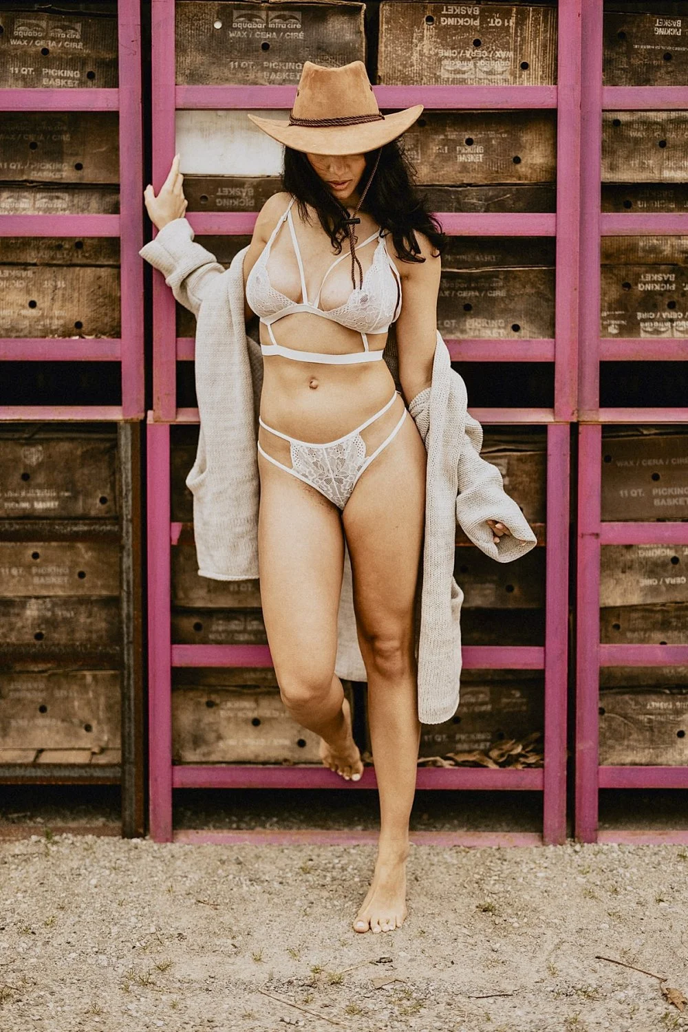 Farm girl boudoir image 16