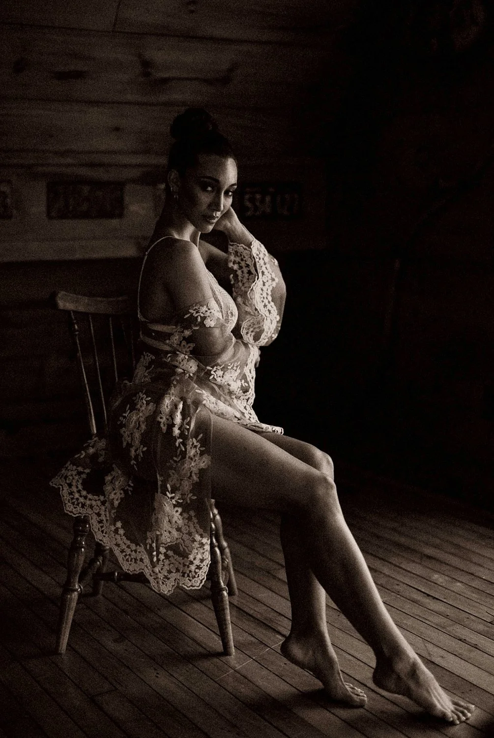 Farm girl boudoir image 22
