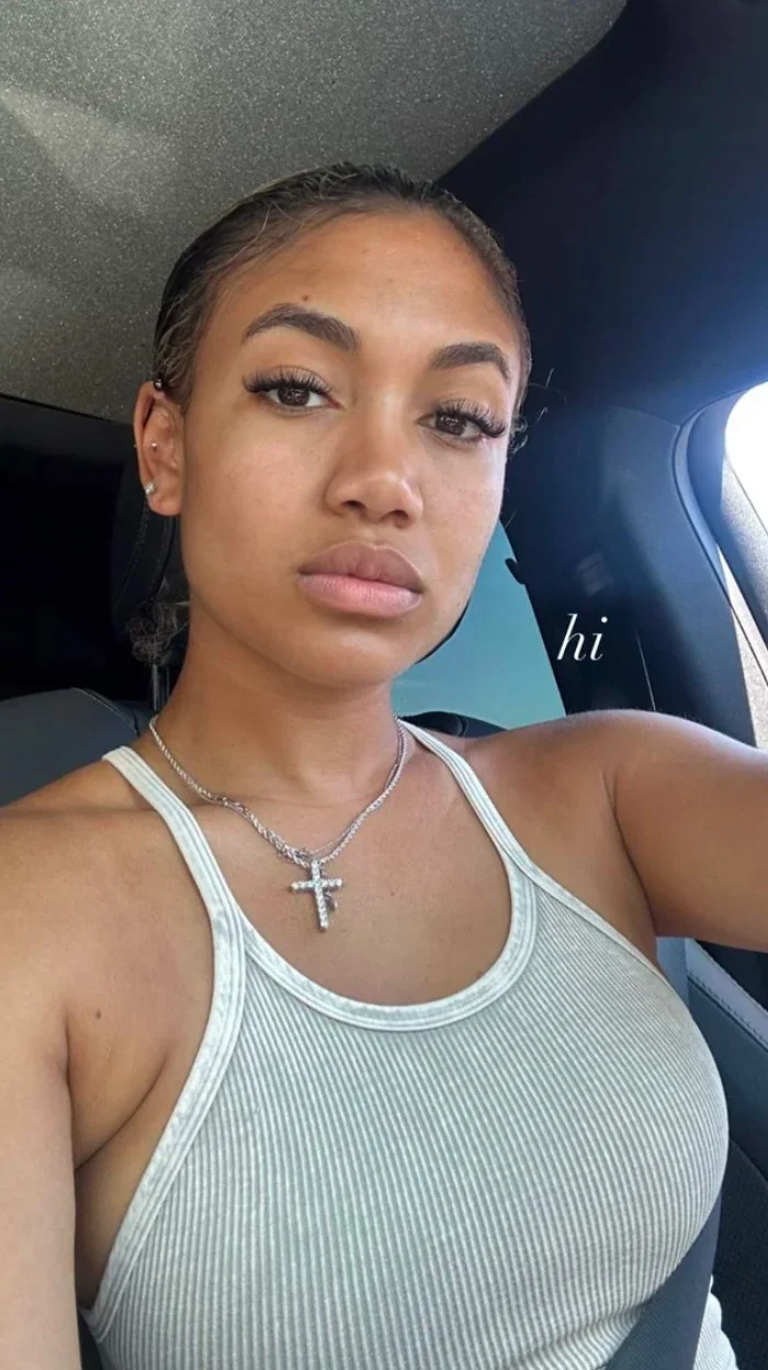 Paige Hurd so god damn sexy image 7