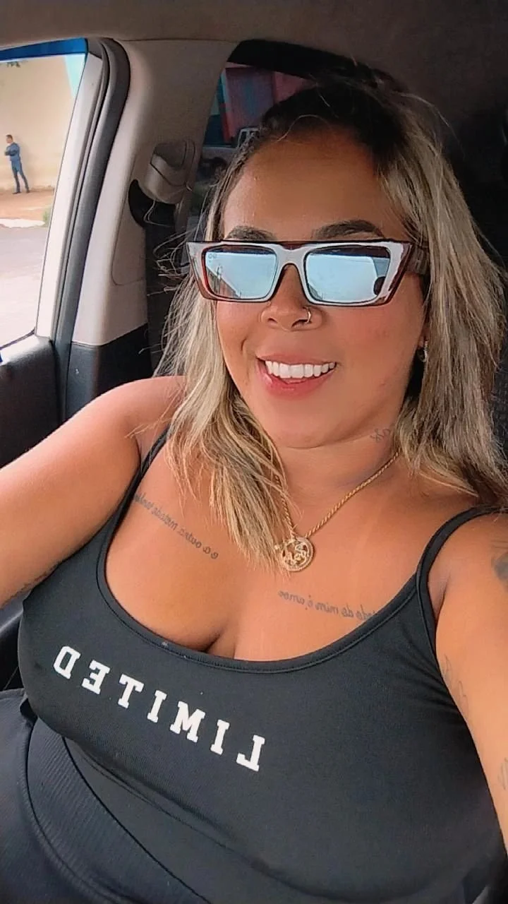 Gorda peituda, merece muita porra na cara e nos peitos. image 10
