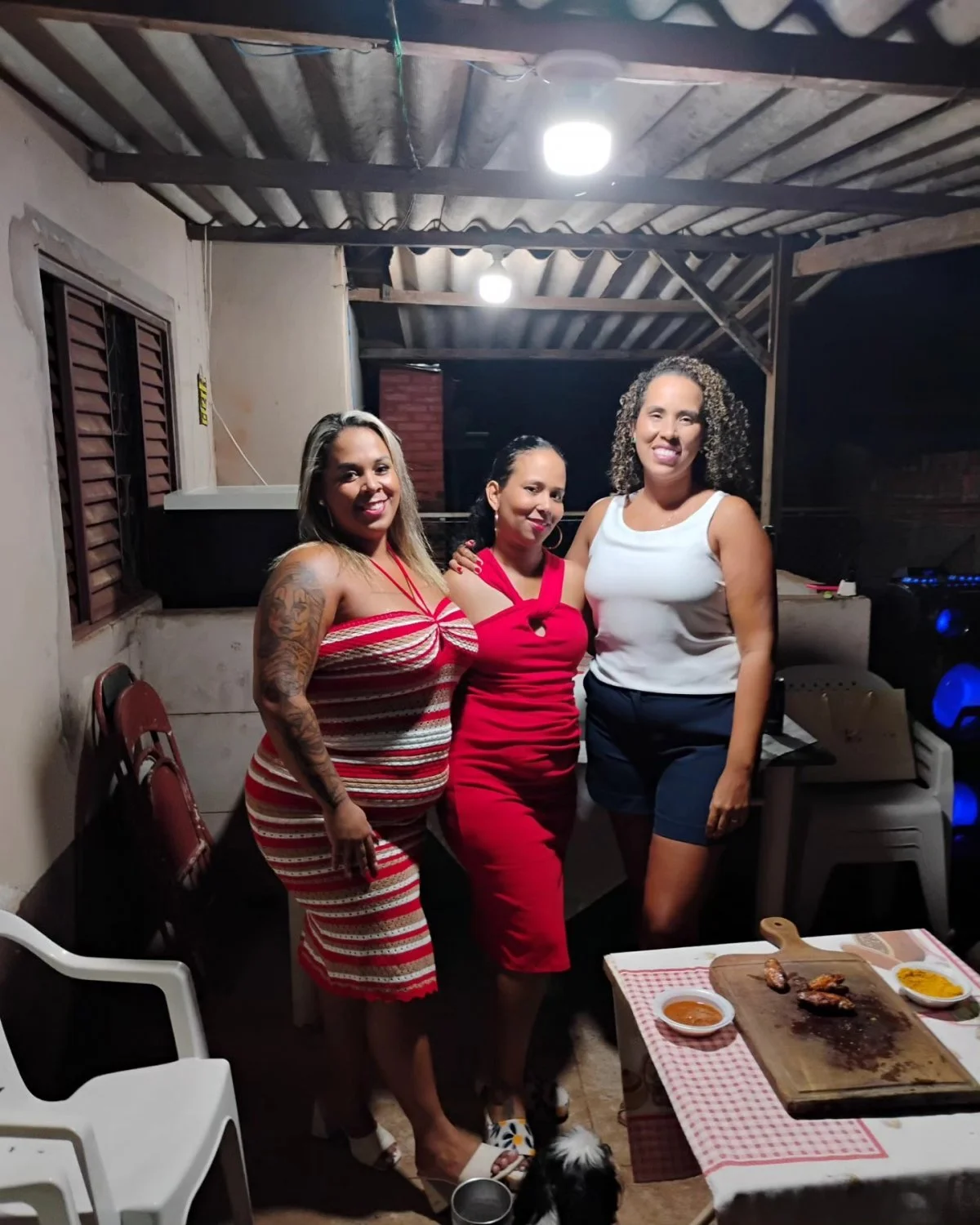 Gorda peituda, merece muita porra na cara e nos peitos. image 8