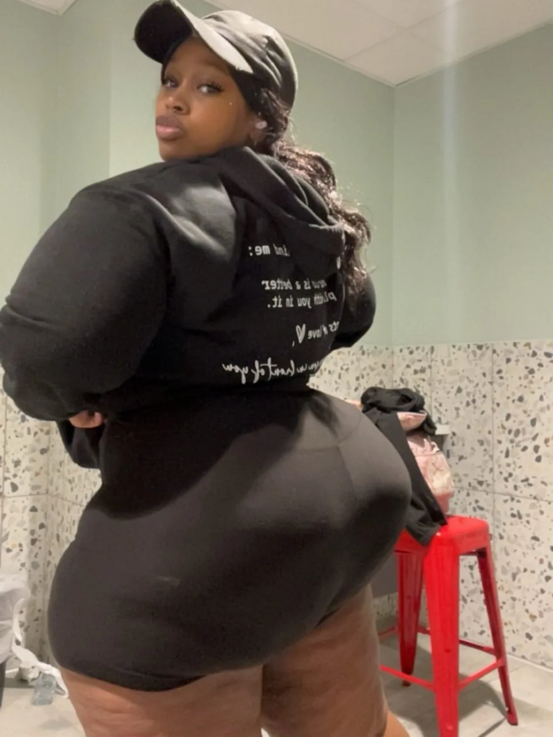 Big sexy and chocolate image 3