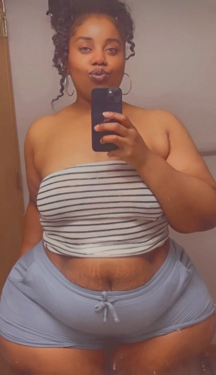 My pretty big booty bitch😍 main image