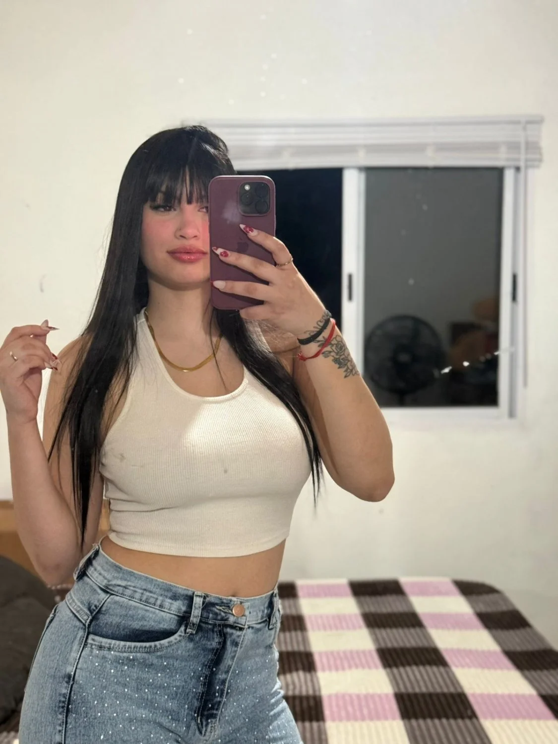 Morocha Hermosa Latina main image