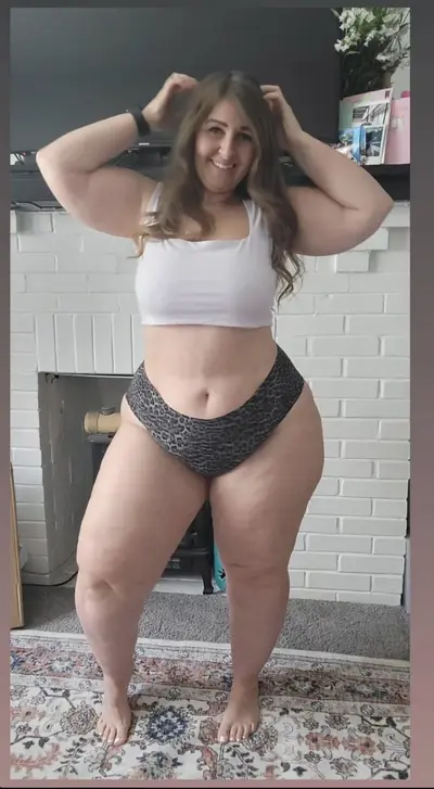 Big booty milf Pawg 21 cover image