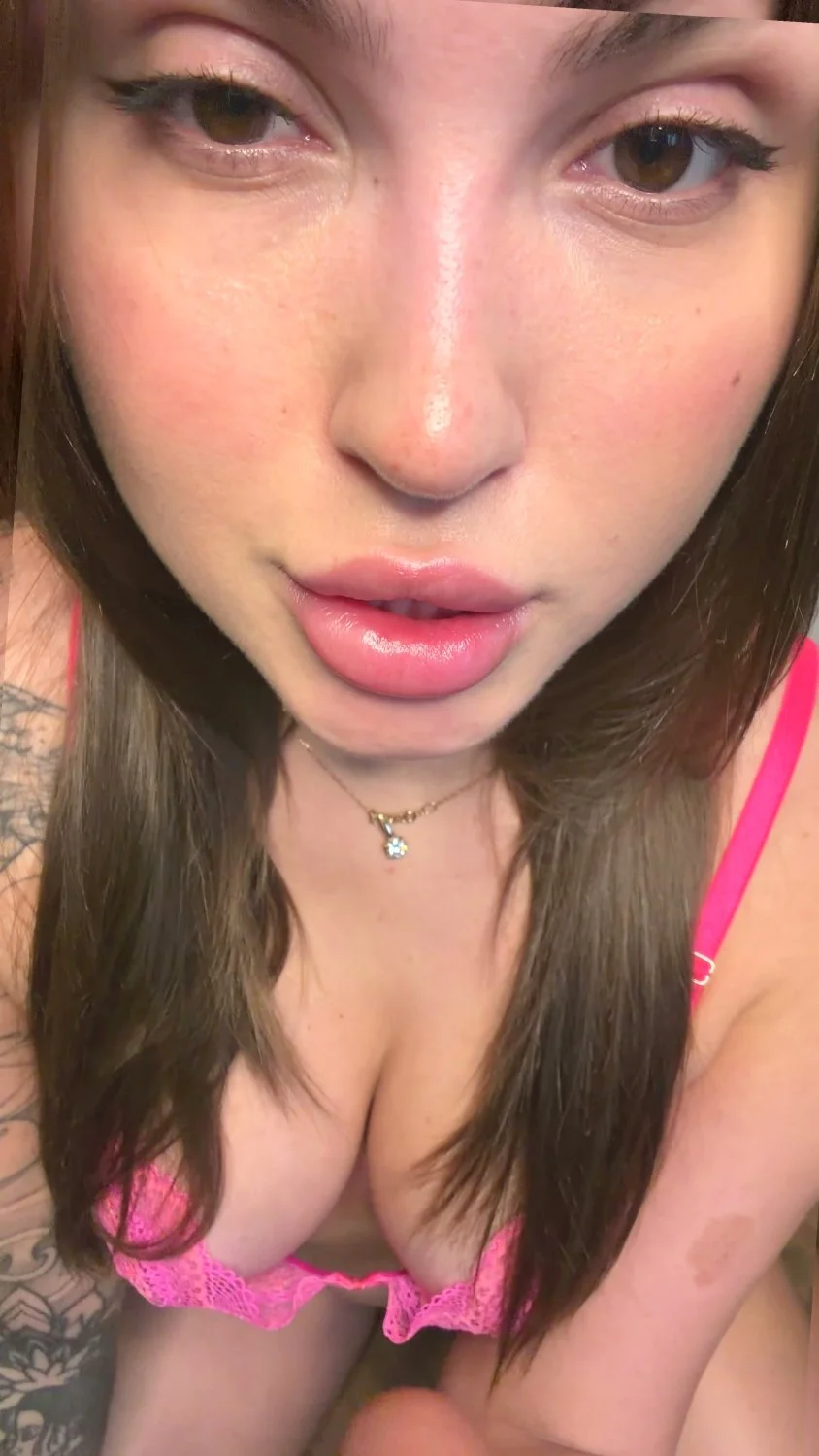 🔞 Sexy round ass stunning masturbating naked wet pussy 🍑💦 OF now image 2