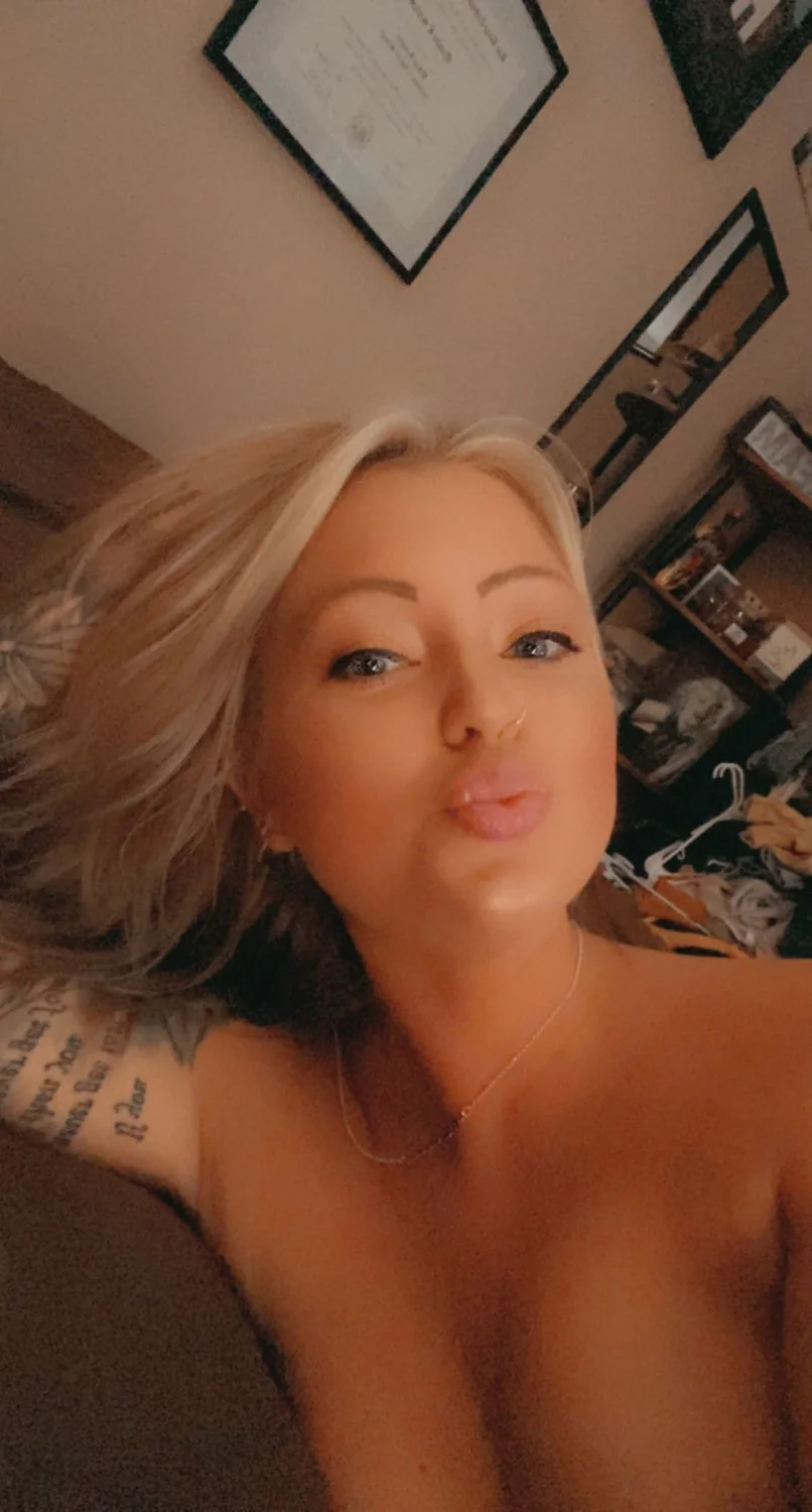 Miranda G image 10