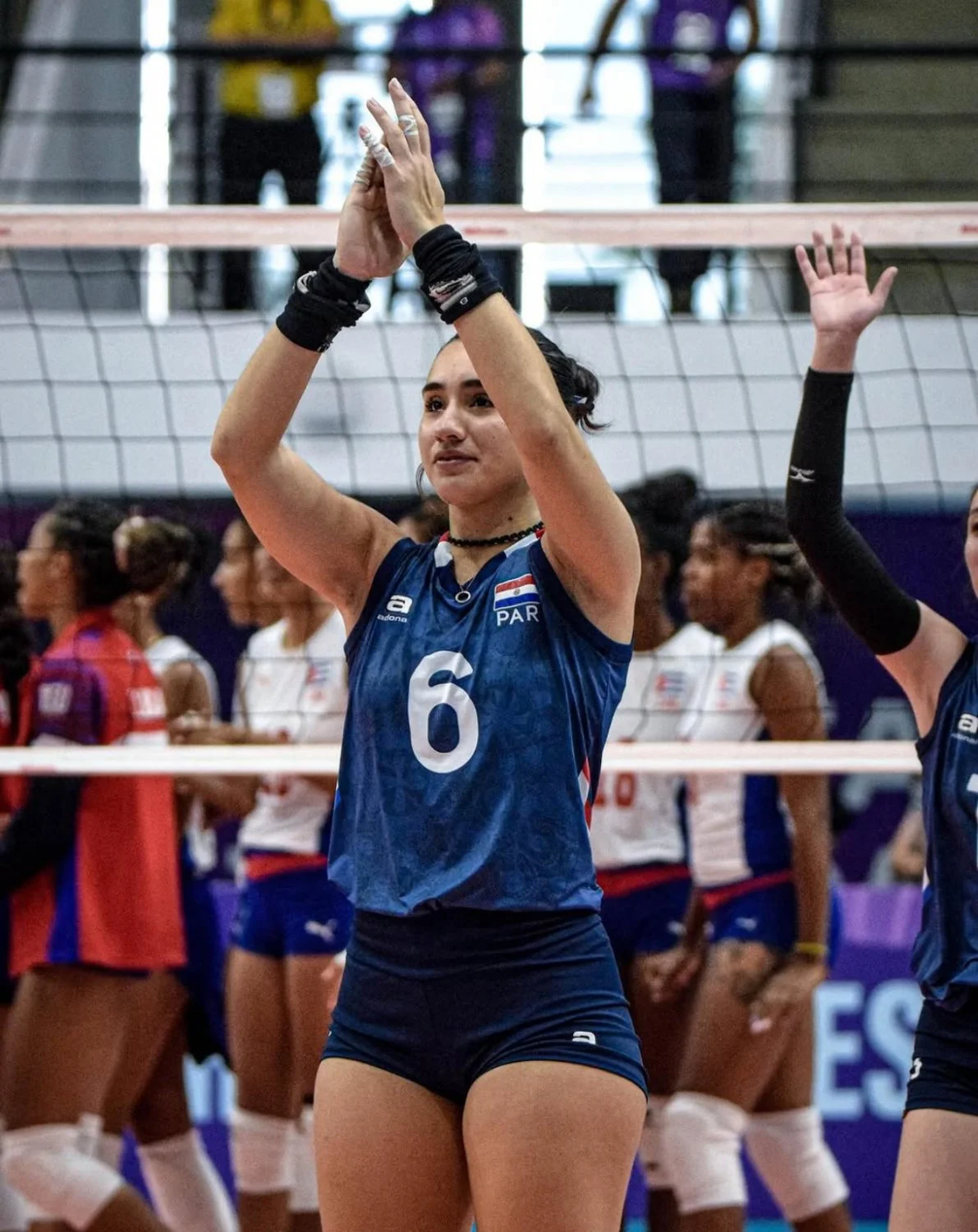 Jugadora de voley sofi paredes paraguaya culona image 22