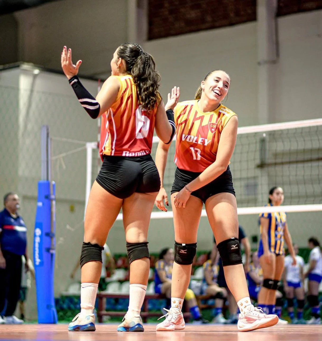 Jugadora de voley sofi paredes paraguaya culona image 34