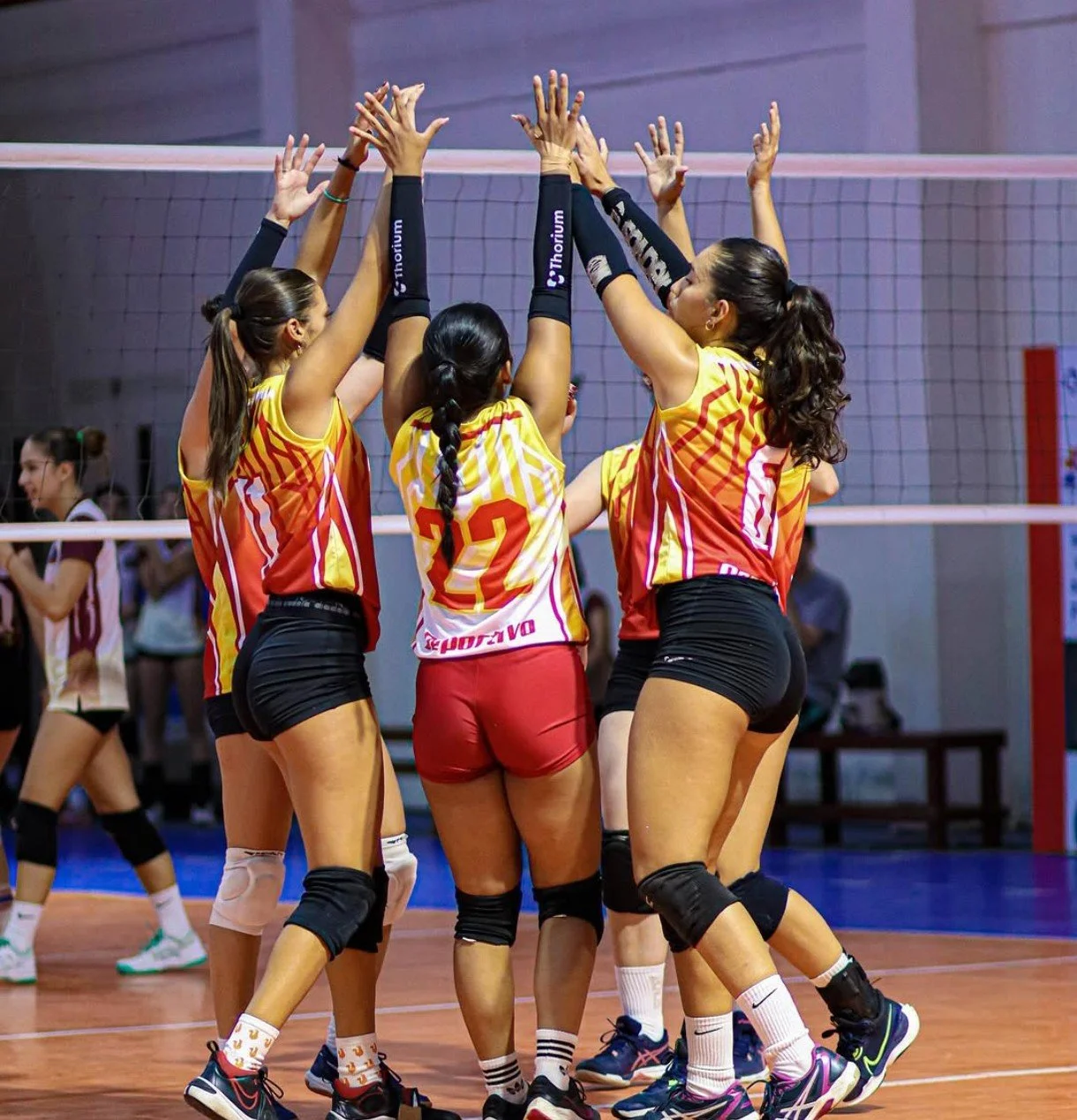 Jugadora de voley sofi paredes paraguaya culona image 36