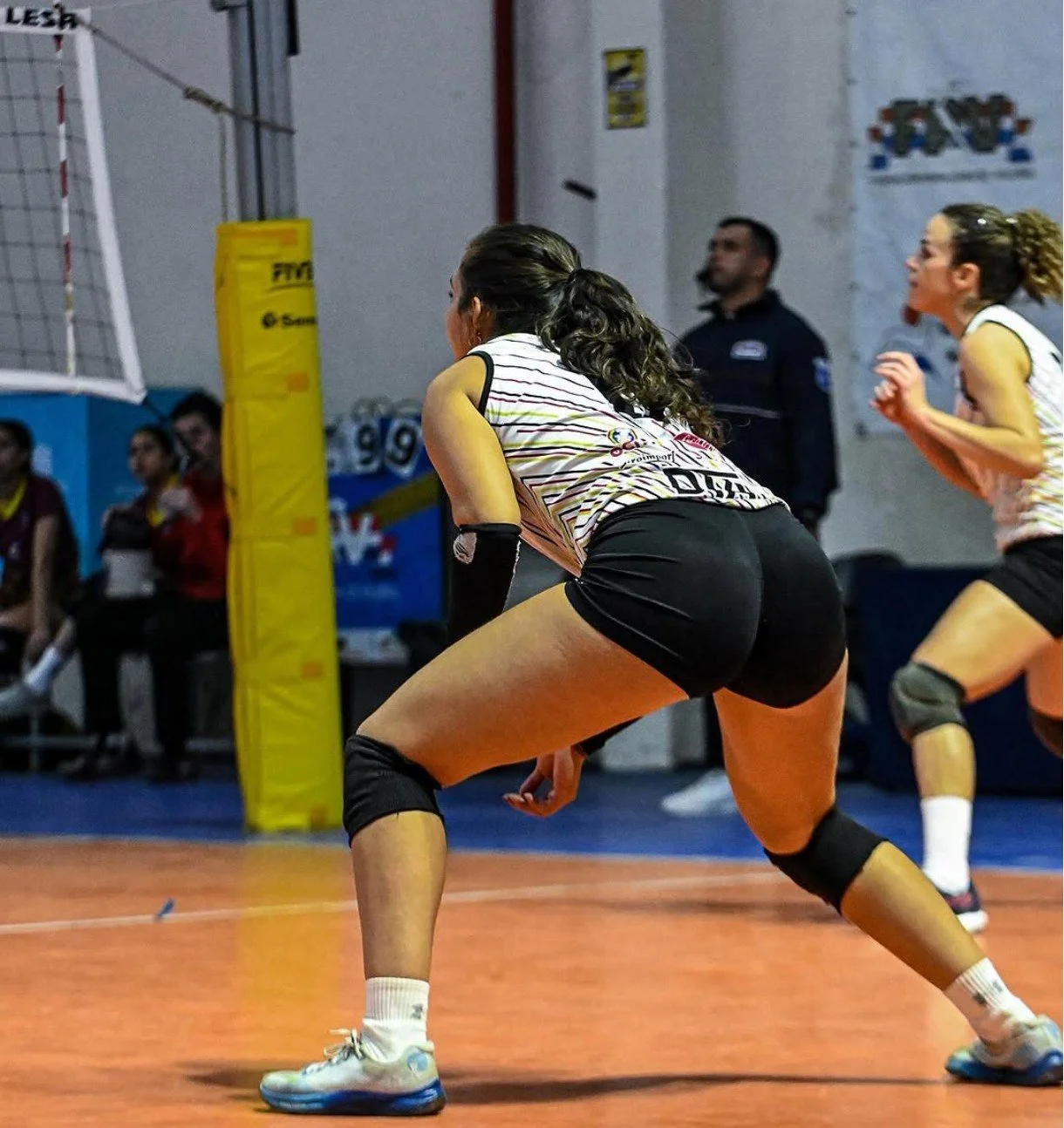 Jugadora de voley sofi paredes paraguaya culona image 40