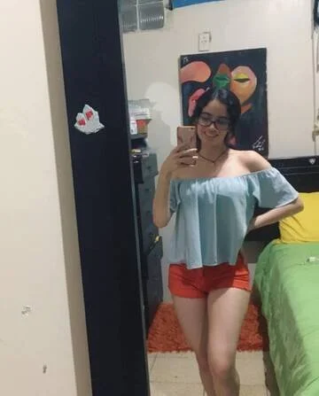 Stefany Nicole Bravo image 3