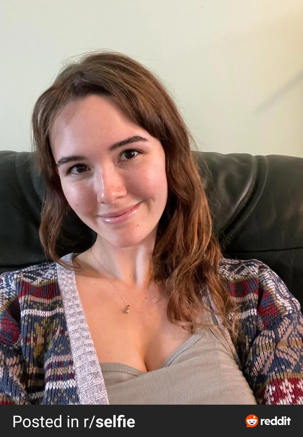 New Zealand whore. From bikini model to taking two cocks. image 18