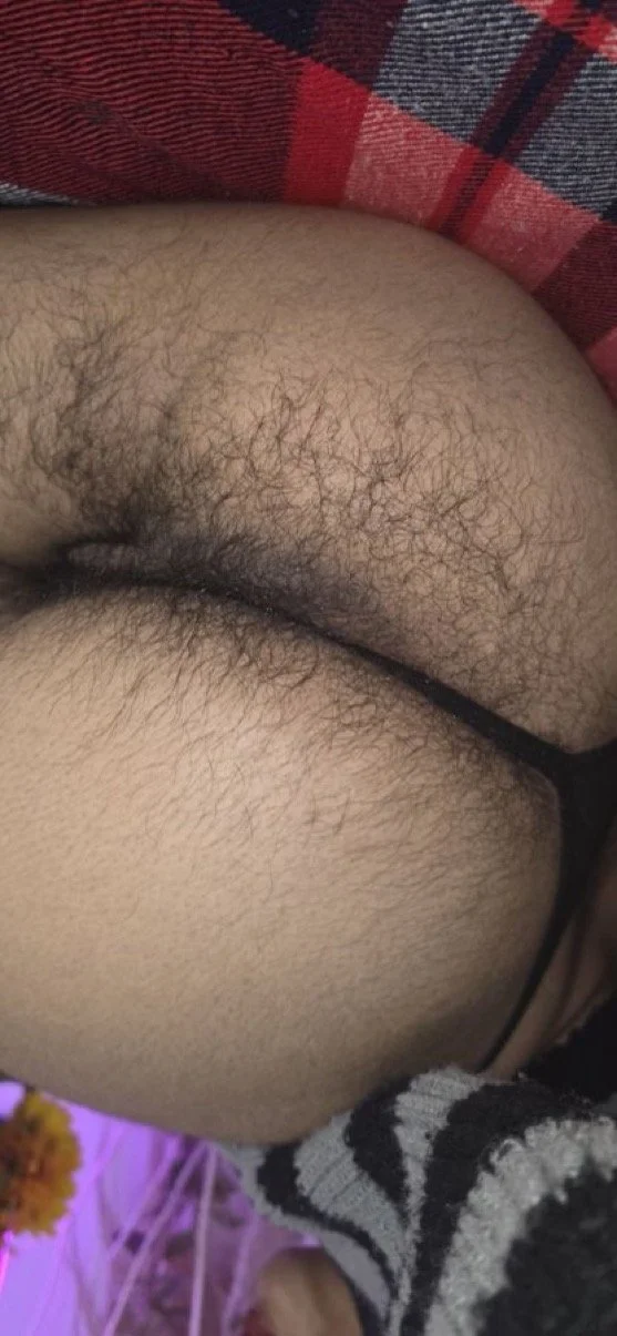 beautiful hairy columbian image 21