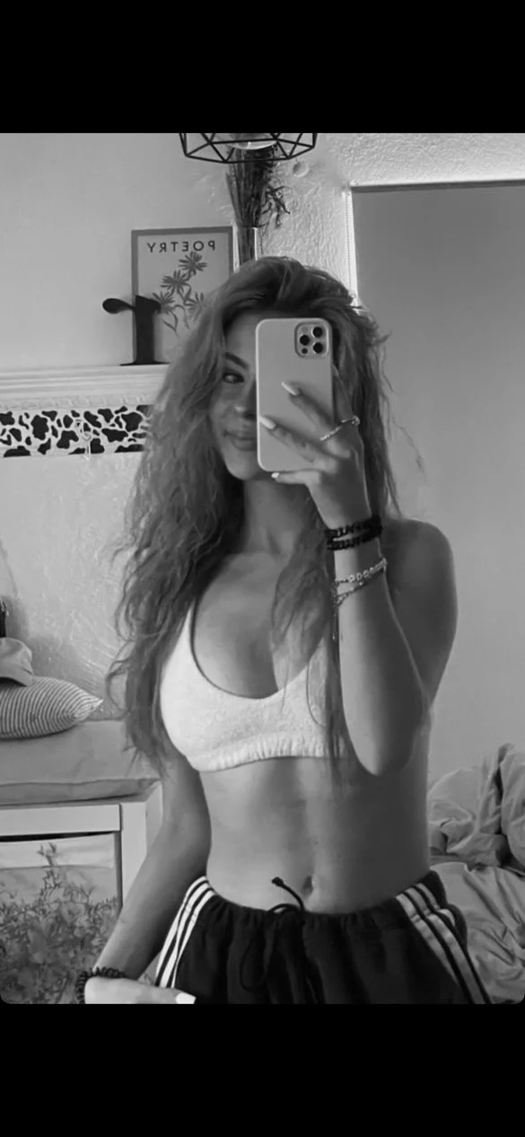 Rosalie, 18, wanted to be exposed image 7