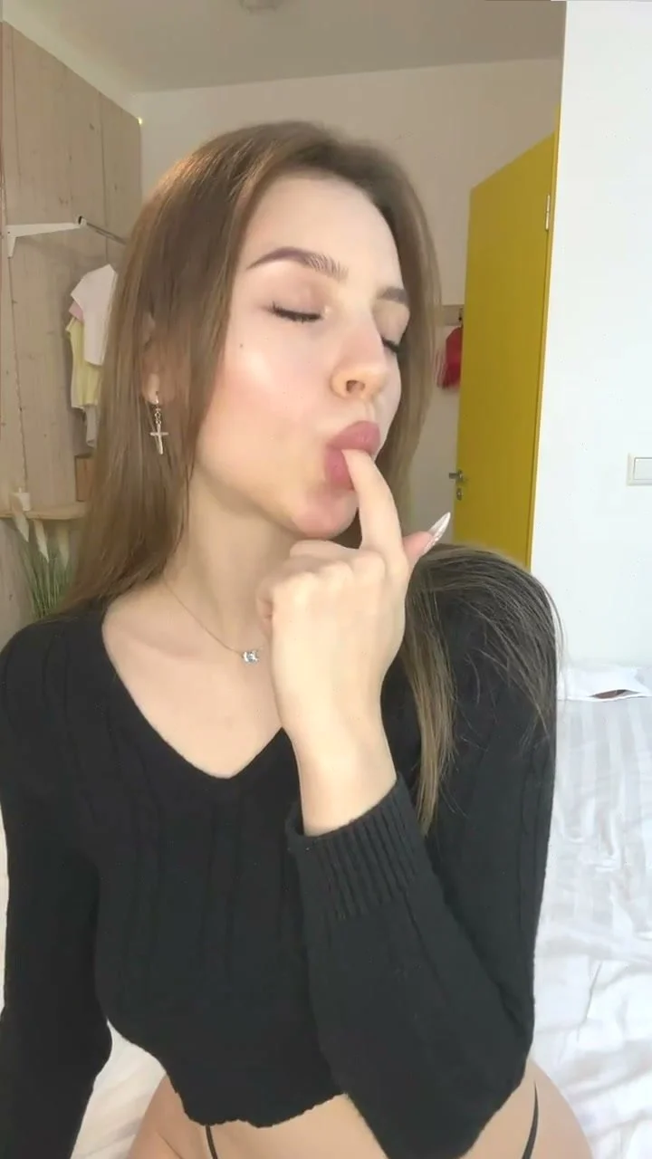 Asian Amateur Teen Big Tits Joi Brunette image 3