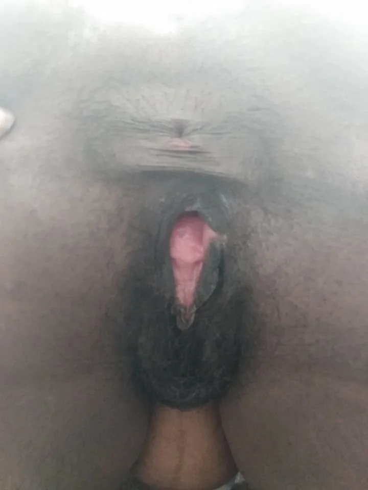 Wife's pussy image 3
