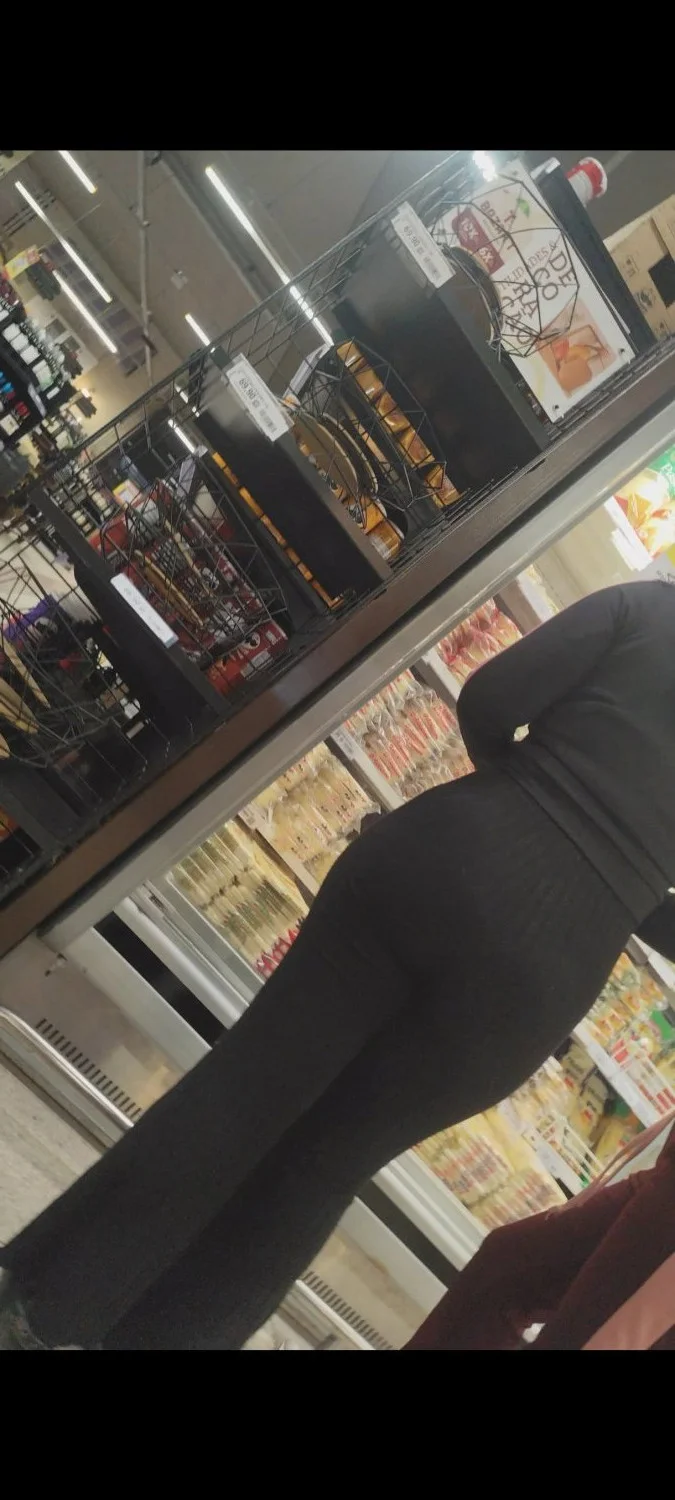 Ass in public 13 ( big ass ) image 20