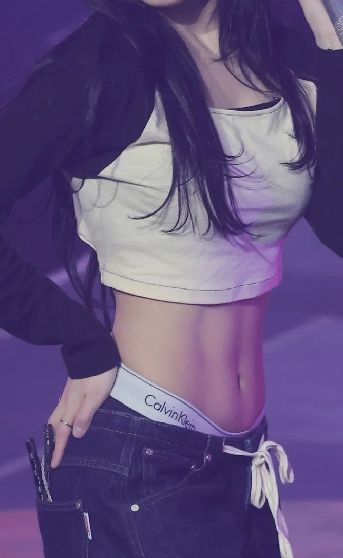 Random Idol (Kpop) Pictures 69 image 4