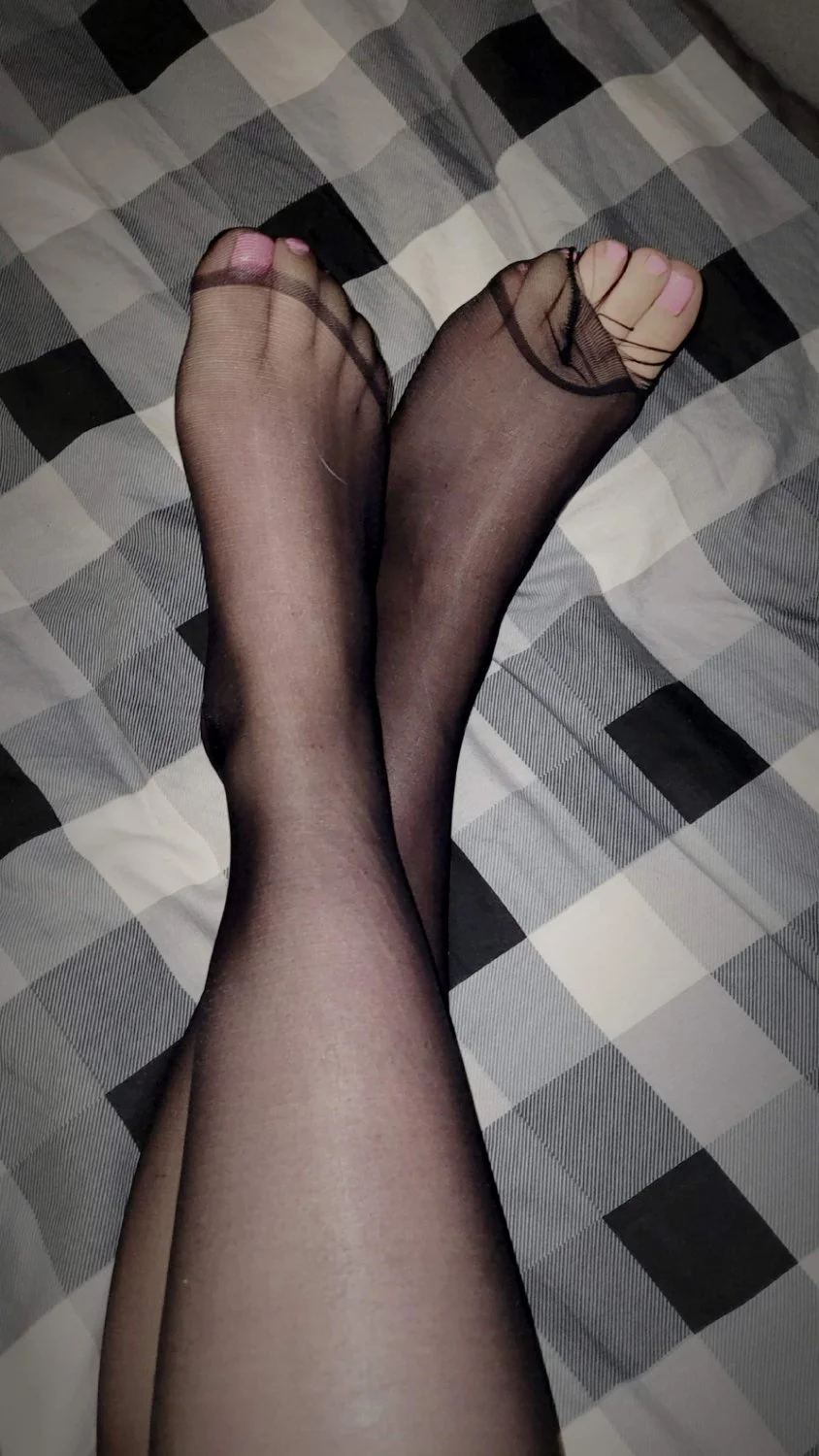 polish gf feet and soles image 8