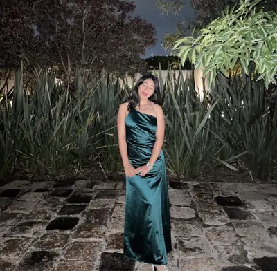 Ex exhibida por confiada cover image