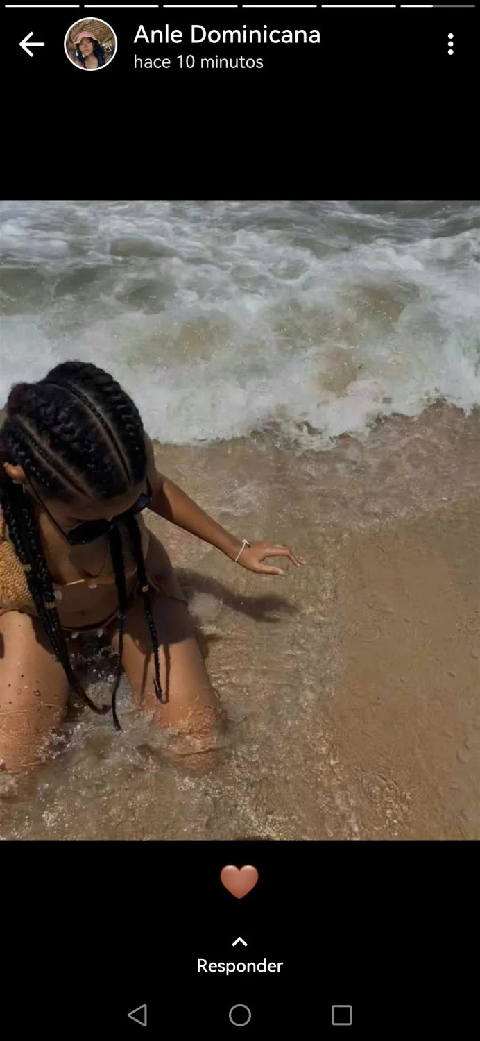 Ebony girl image 3