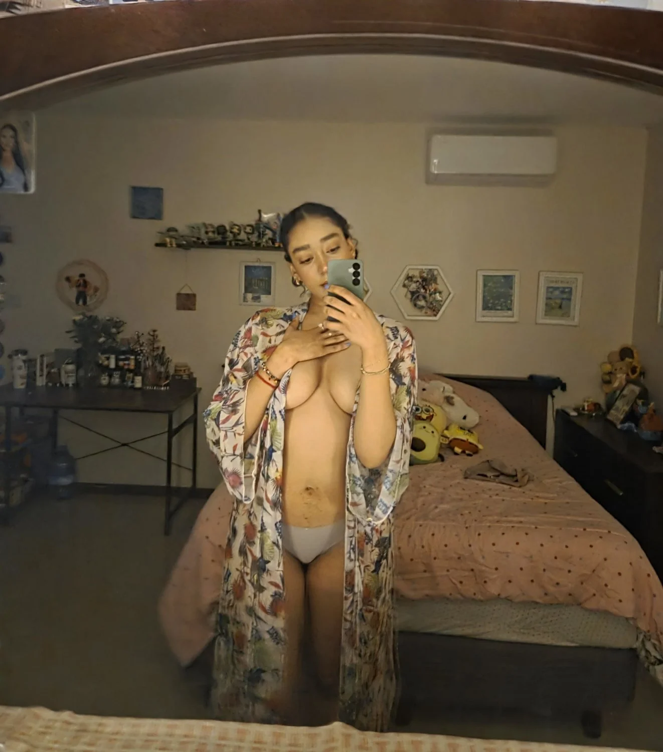 Monica puta mexicana tragóna image 5