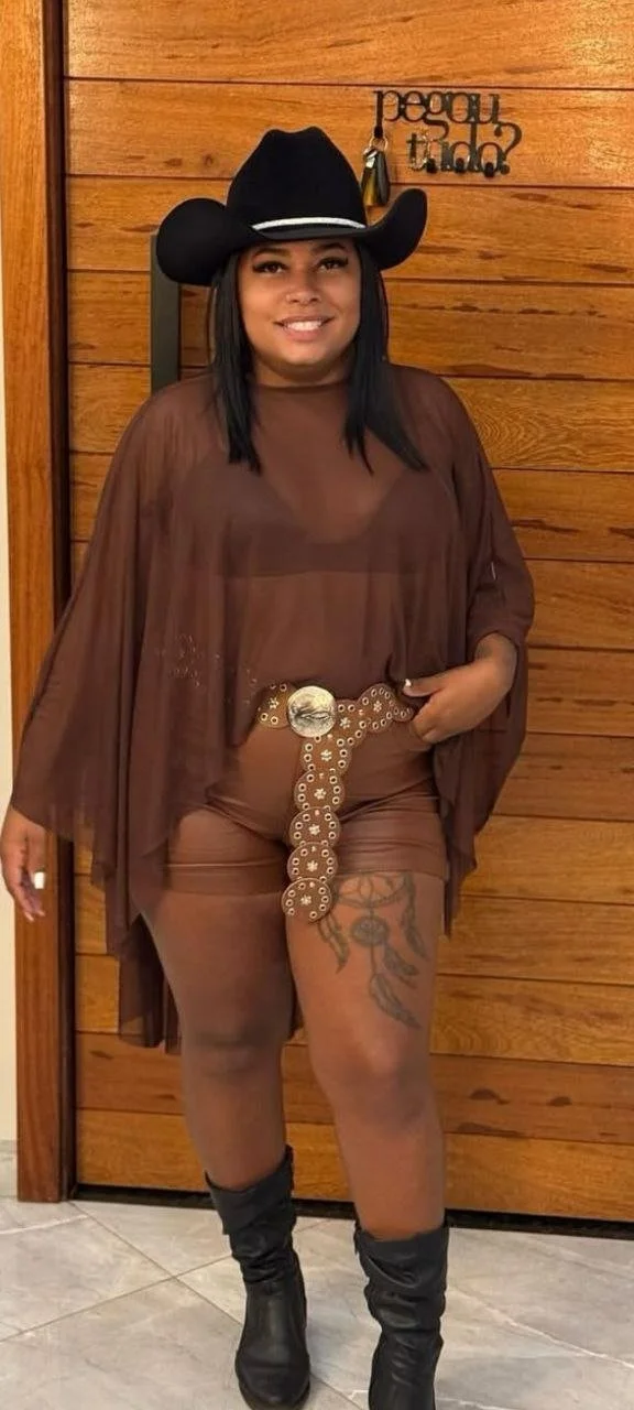Gorda putona negra baixa renda image 10