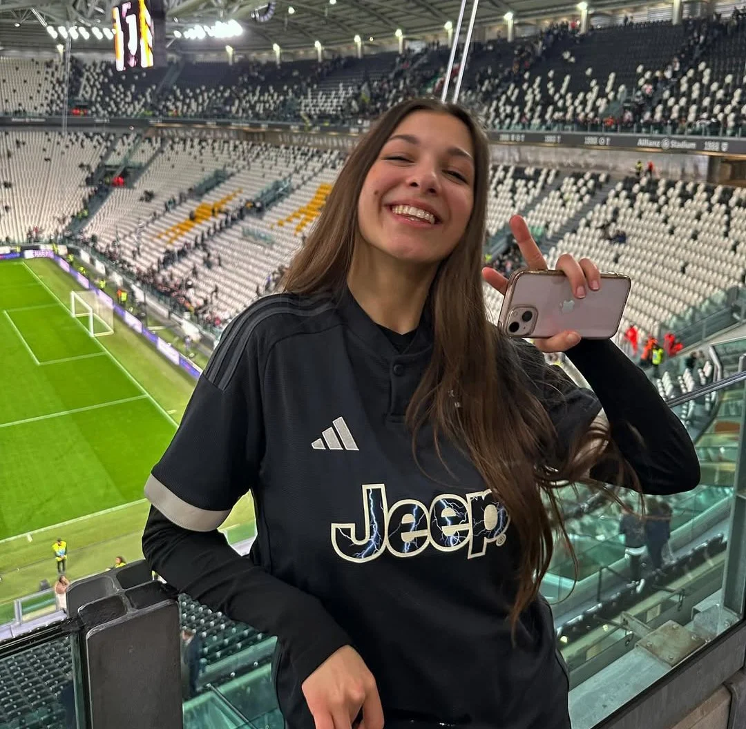 Cristina Colombo hot italian football influencer image 43